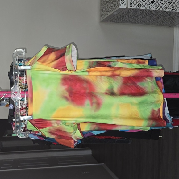 Tye Dye 2 Piece - Picture 2 of 3